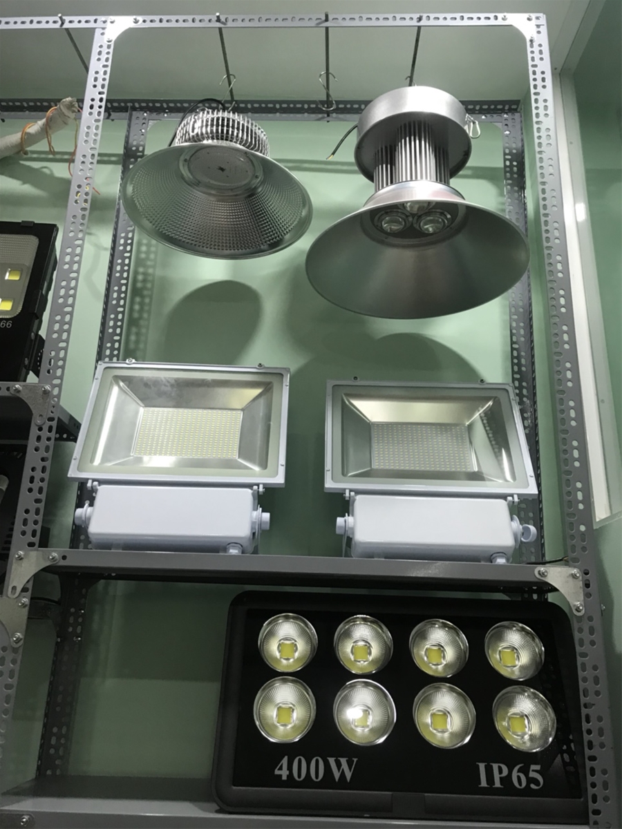 Đèn Led Nhà Xưởng 100W